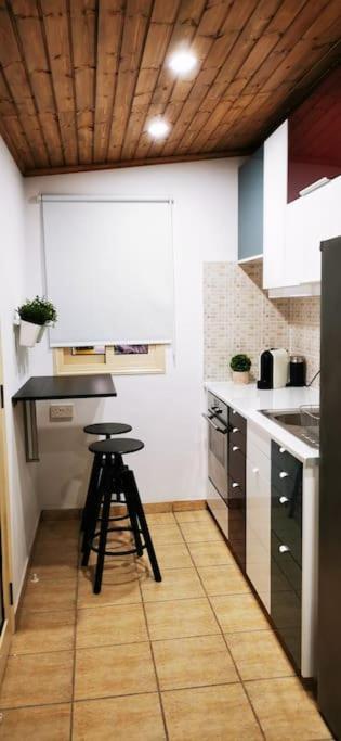 Pretty And Quiet Studio, With Wifi And Parking Limasol Buitenkant foto